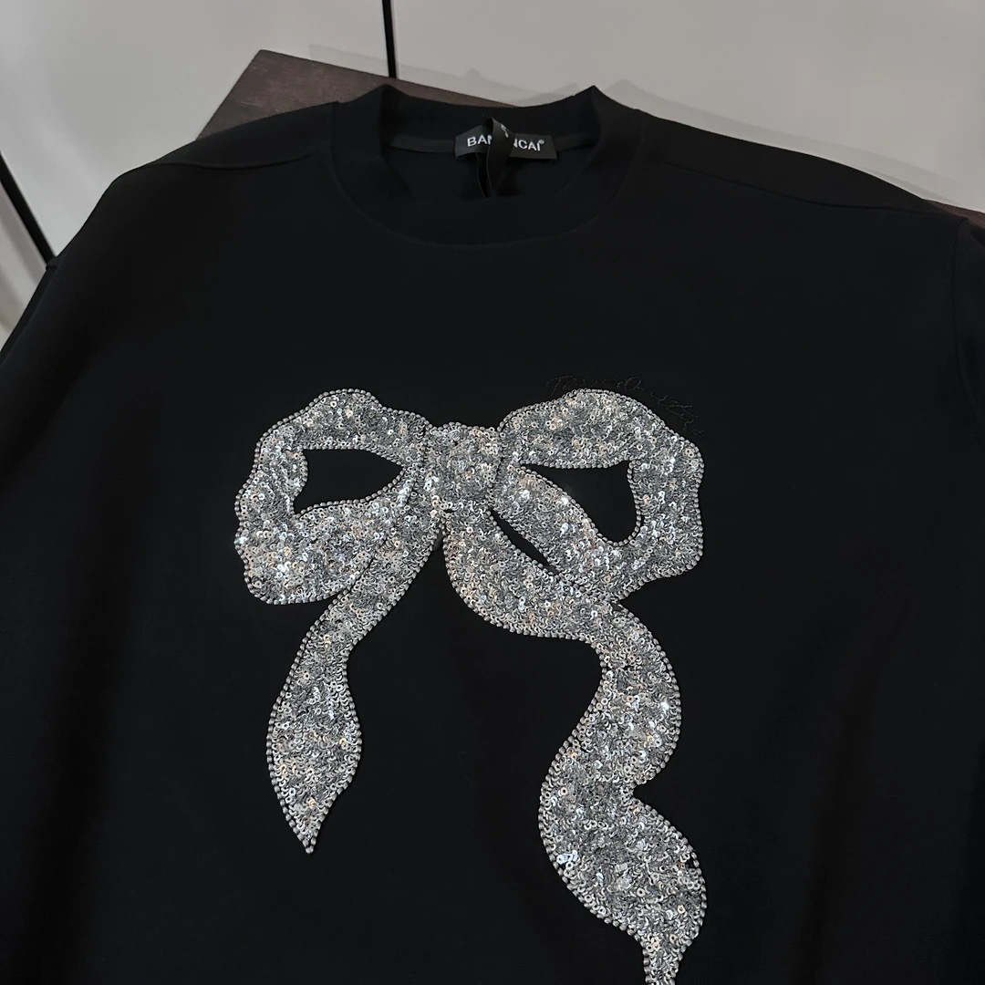 Bamancai-设计感蝴蝶钉亮片超好看圆领女新款宽松百搭套头卫衣女