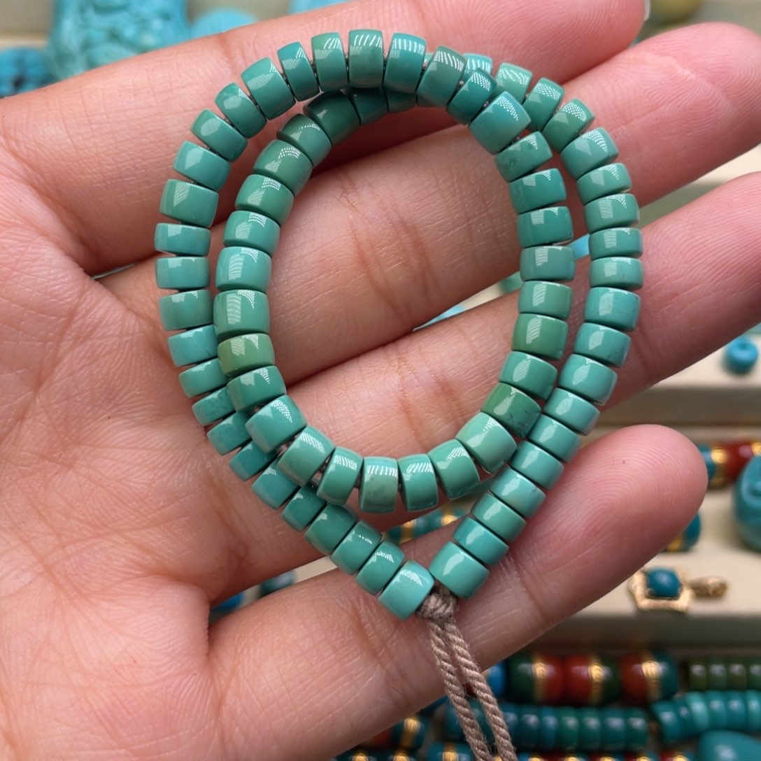 绿松石手持未镶嵌