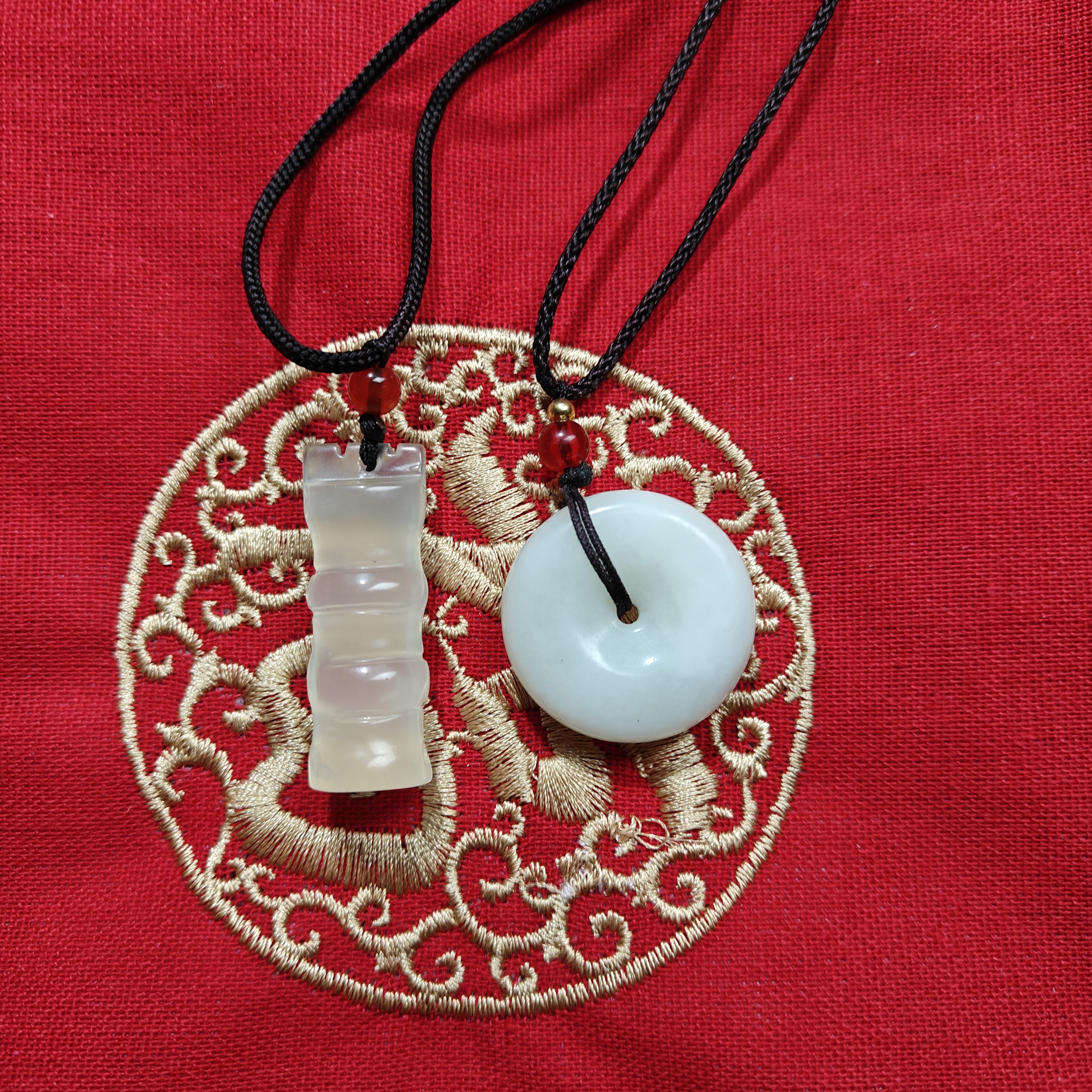 【谢总宠粉】天然玉石 多样性随机发一个节节高升+平安扣9.9