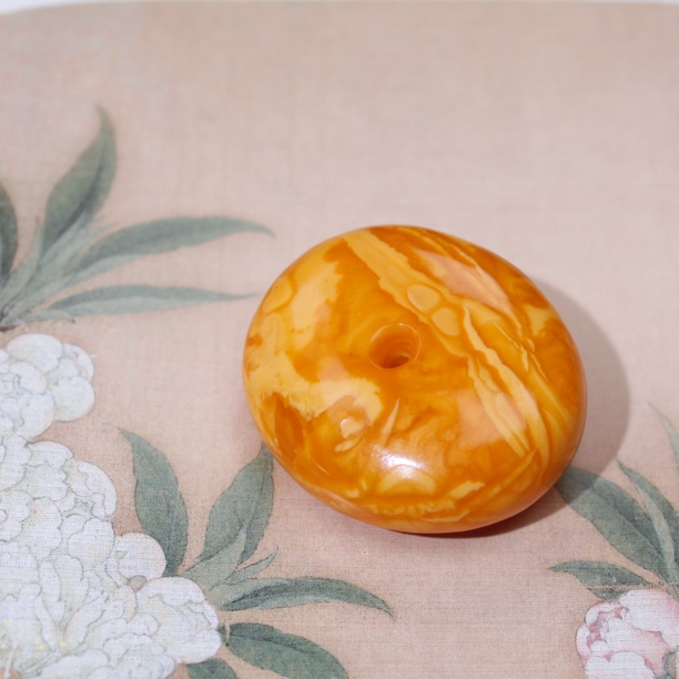 天然原矿老蜜蜡老花蜡妖花扣子饼子吊坠锁骨珠43.5×50×21.5mm