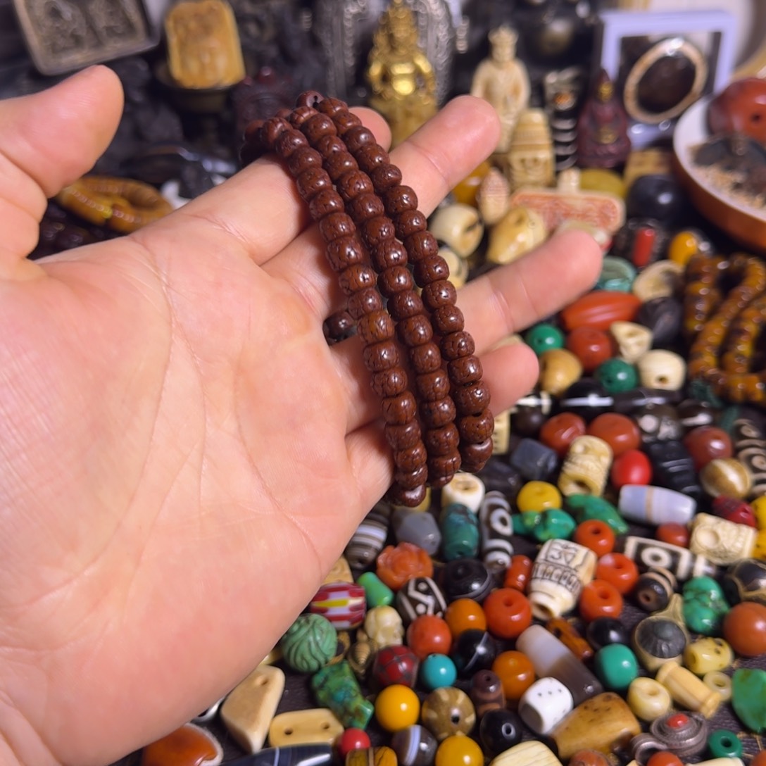 琉璃颈饰如图如图念珠