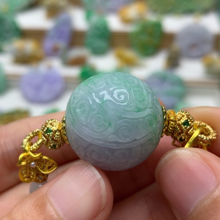 颈饰未镶嵌翡翠正翡翠