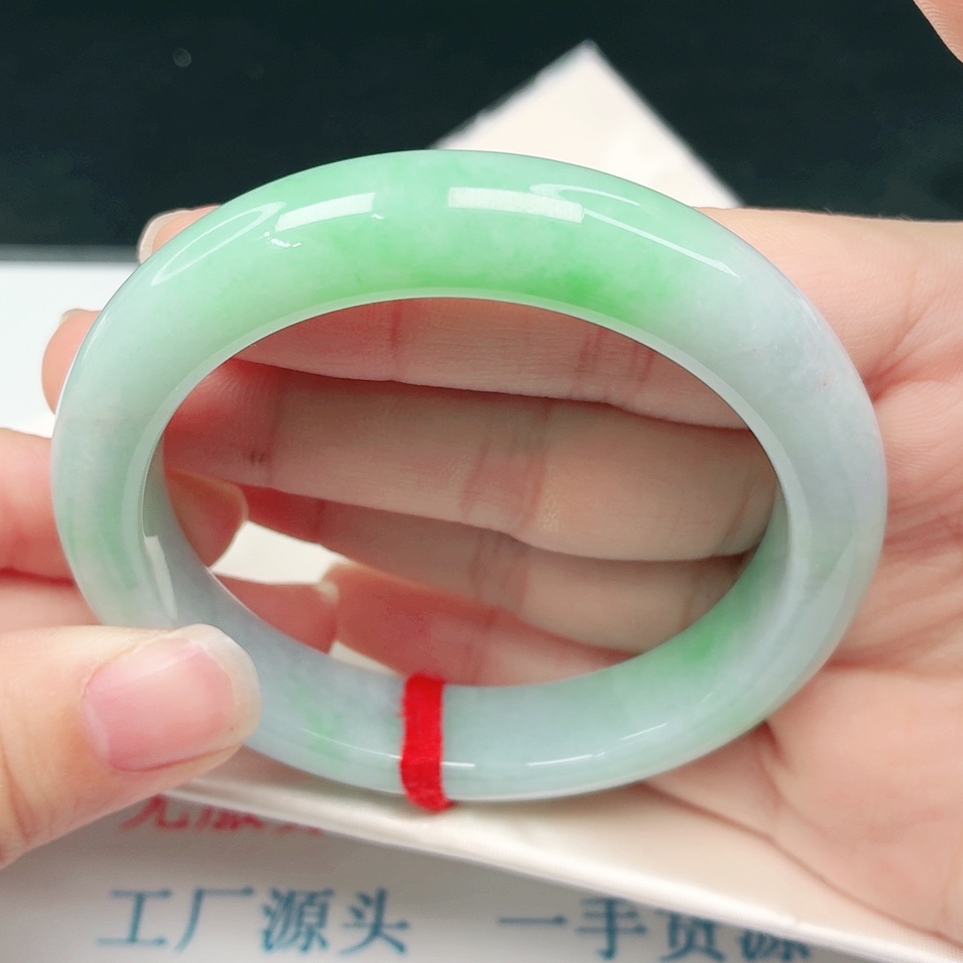 未镶嵌手镯翡翠323