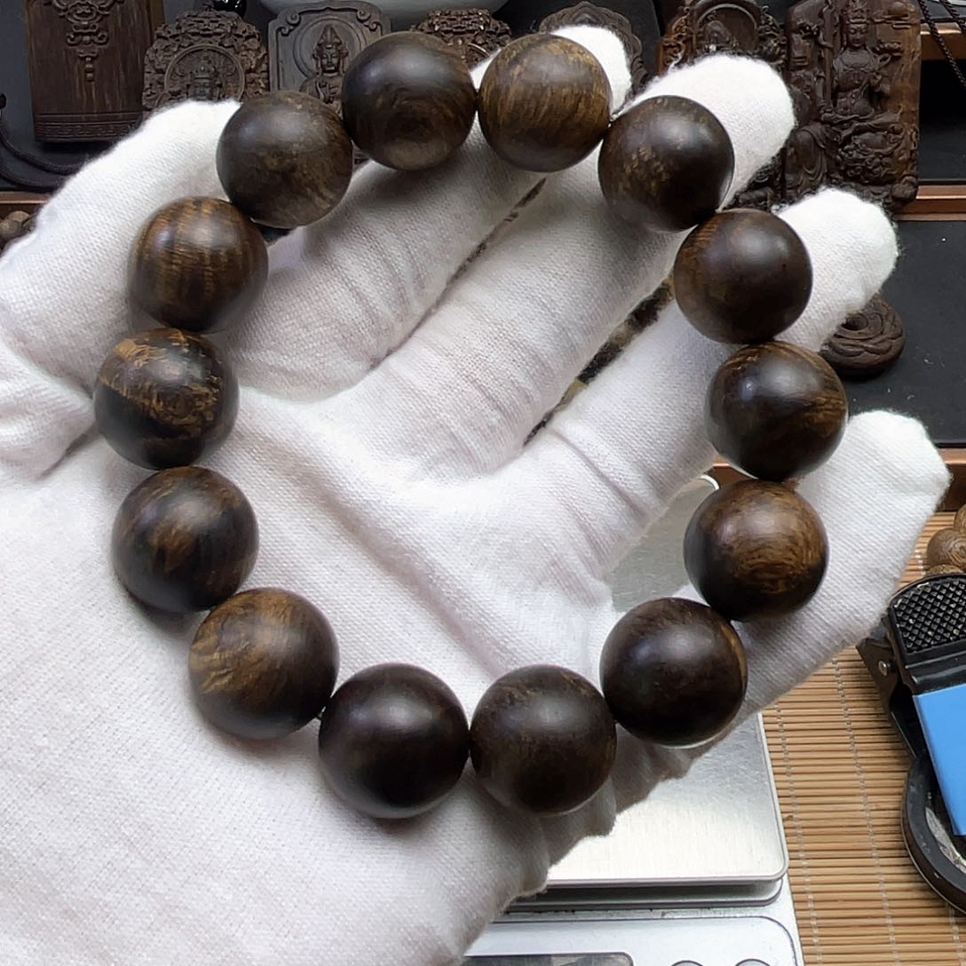 沉香手串莫**程达拉干沉香