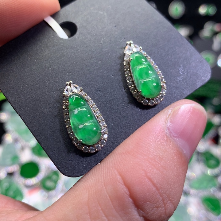 【闪购商品】翡翠颈饰银S925镶嵌豆子