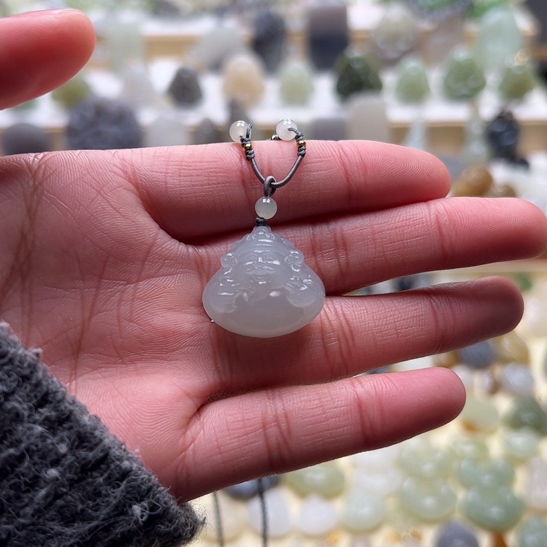 和田玉吊坠(赠链)未镶嵌