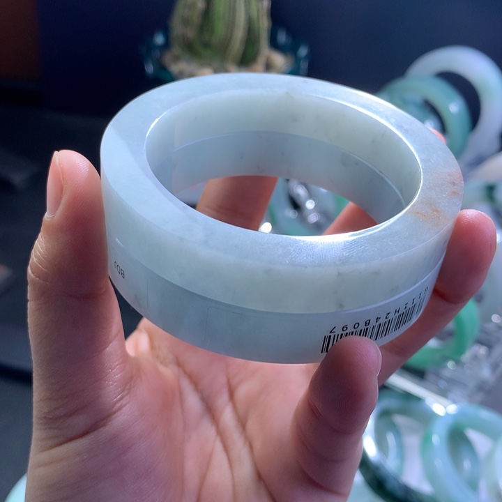 定制翡翠未镶嵌缅甸a货翡翠手镯