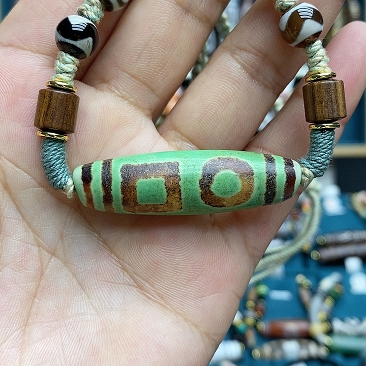 玛瑙/玉髓颈饰合金