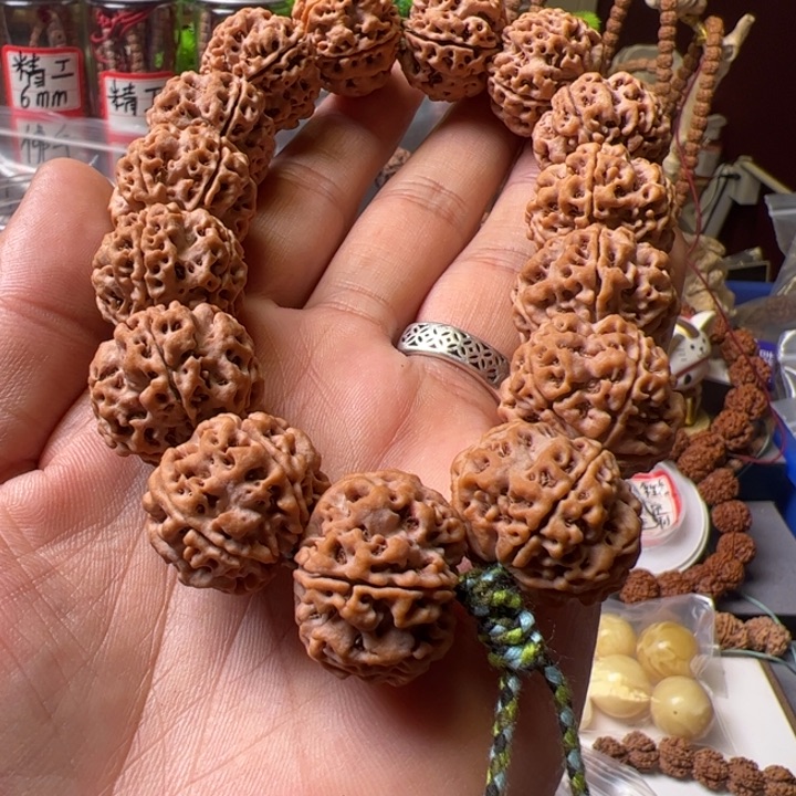 金刚菩提手串24梁梅花
