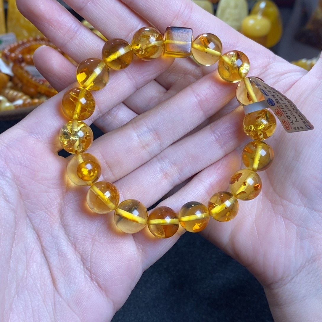 琥珀未镶嵌珠宝奇石