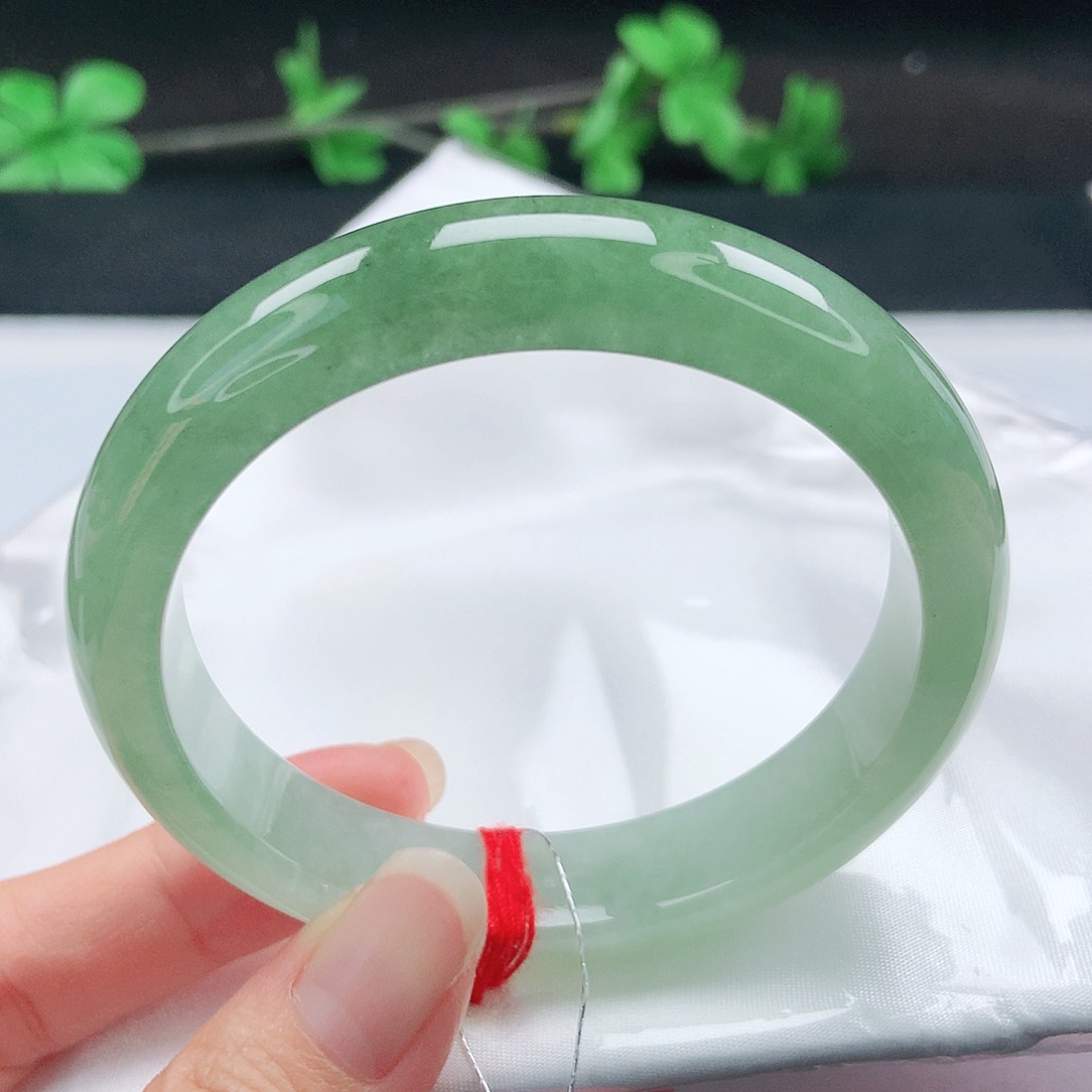 未镶嵌手镯翡翠58圈