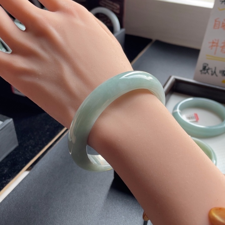 翡翠未镶嵌手镯06