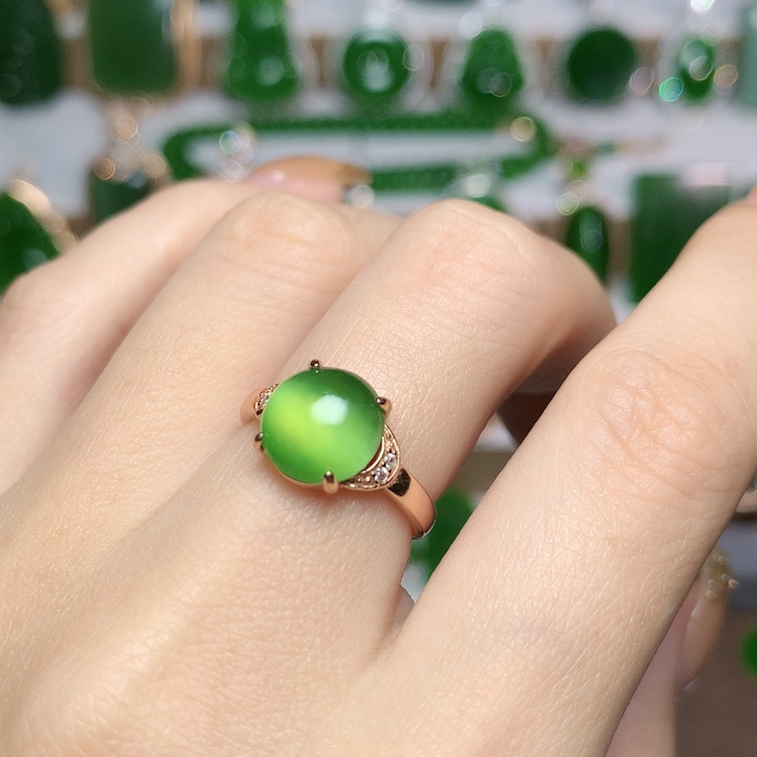 未镶嵌戒指和田玉（碧玉）