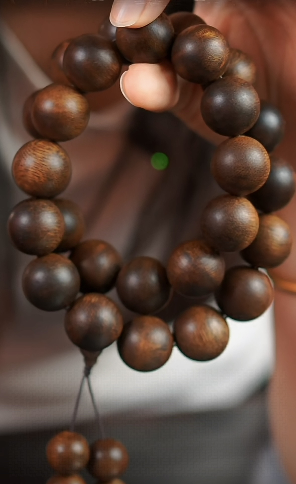 沉香蚁王 伽罗红土白奇楠手持1.8