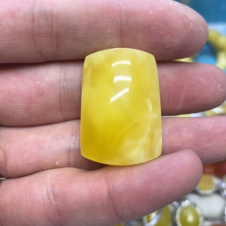 蜜蜡裸石未镶嵌吊坠