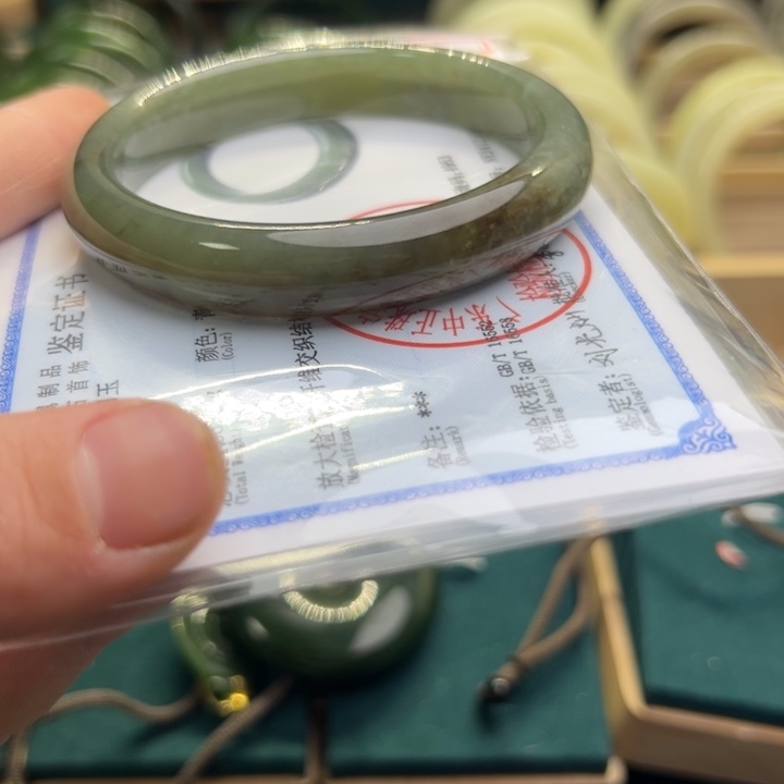 和田玉手镯未镶嵌61.3圈围10149