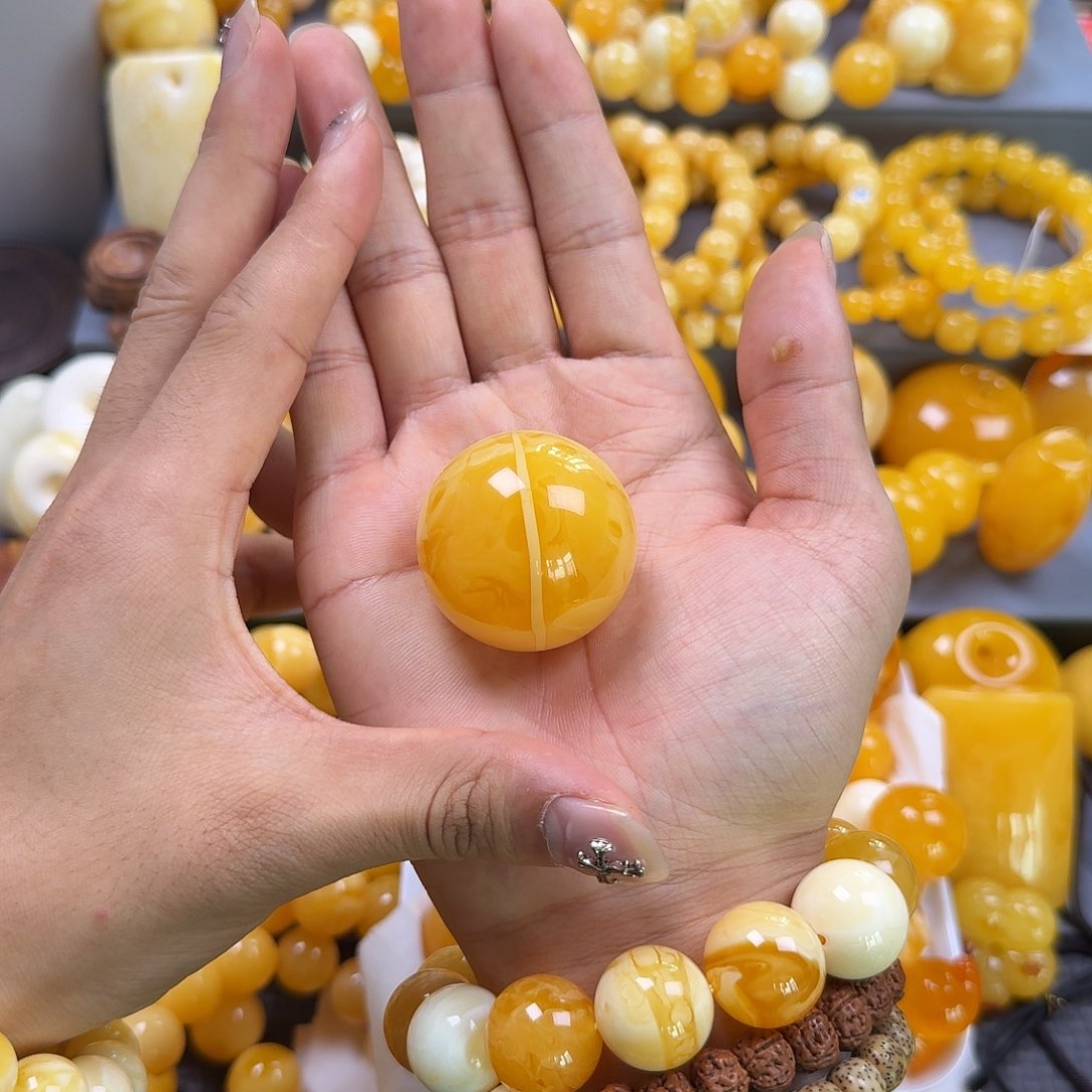 琥珀珠宝奇石未镶嵌37mm