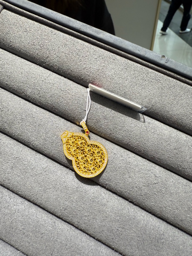 足金999镂空葫芦吊坠