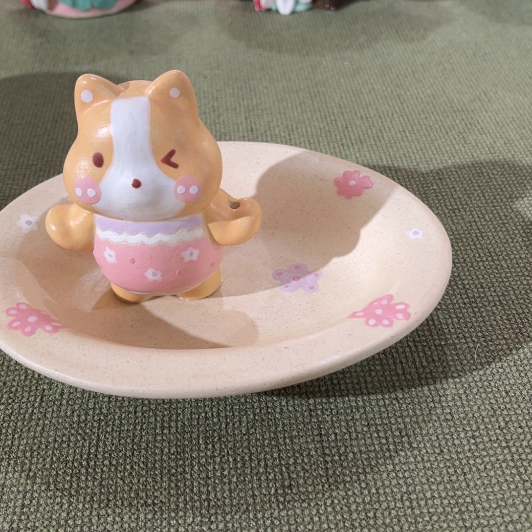 柠****瓷片好看的香插一个