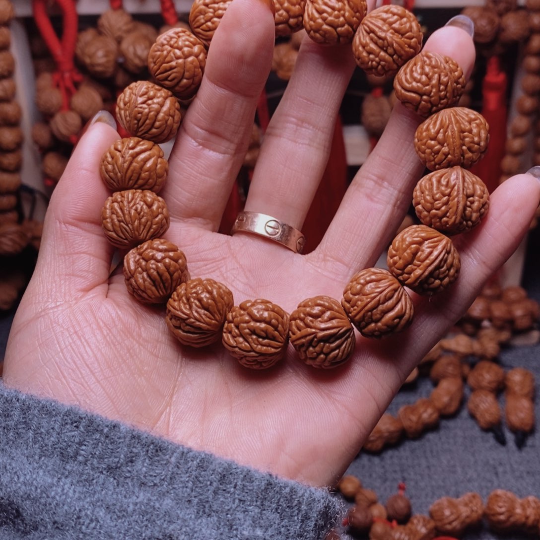 吊坠桃核龙纹桃枭