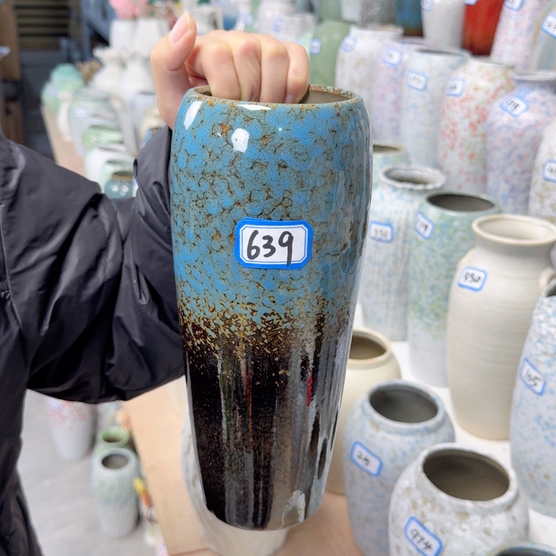 639号陶瓷高25厘米一个