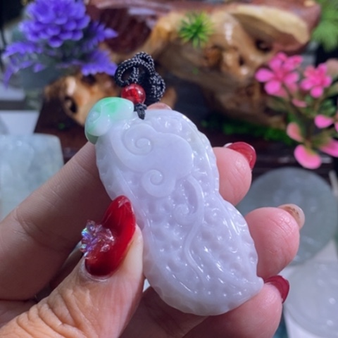 【闪购商品】颈饰未镶嵌翡翠花生