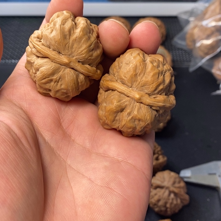 一***新桃核把件4885435677