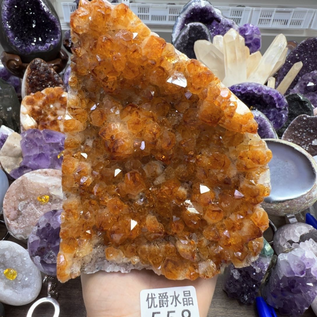 未镶嵌水晶大型摆件（非配饰）558