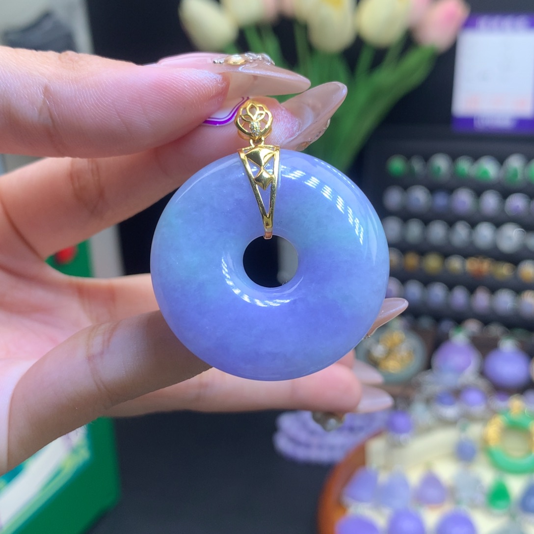 翡翠18K金镶嵌颈饰天然