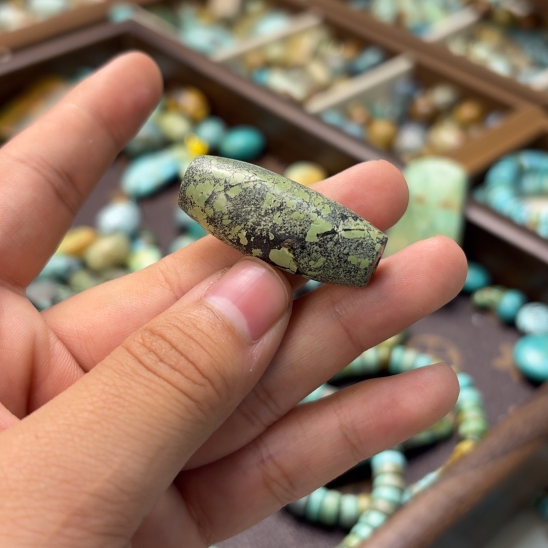 南红玛瑙未镶嵌绿松石