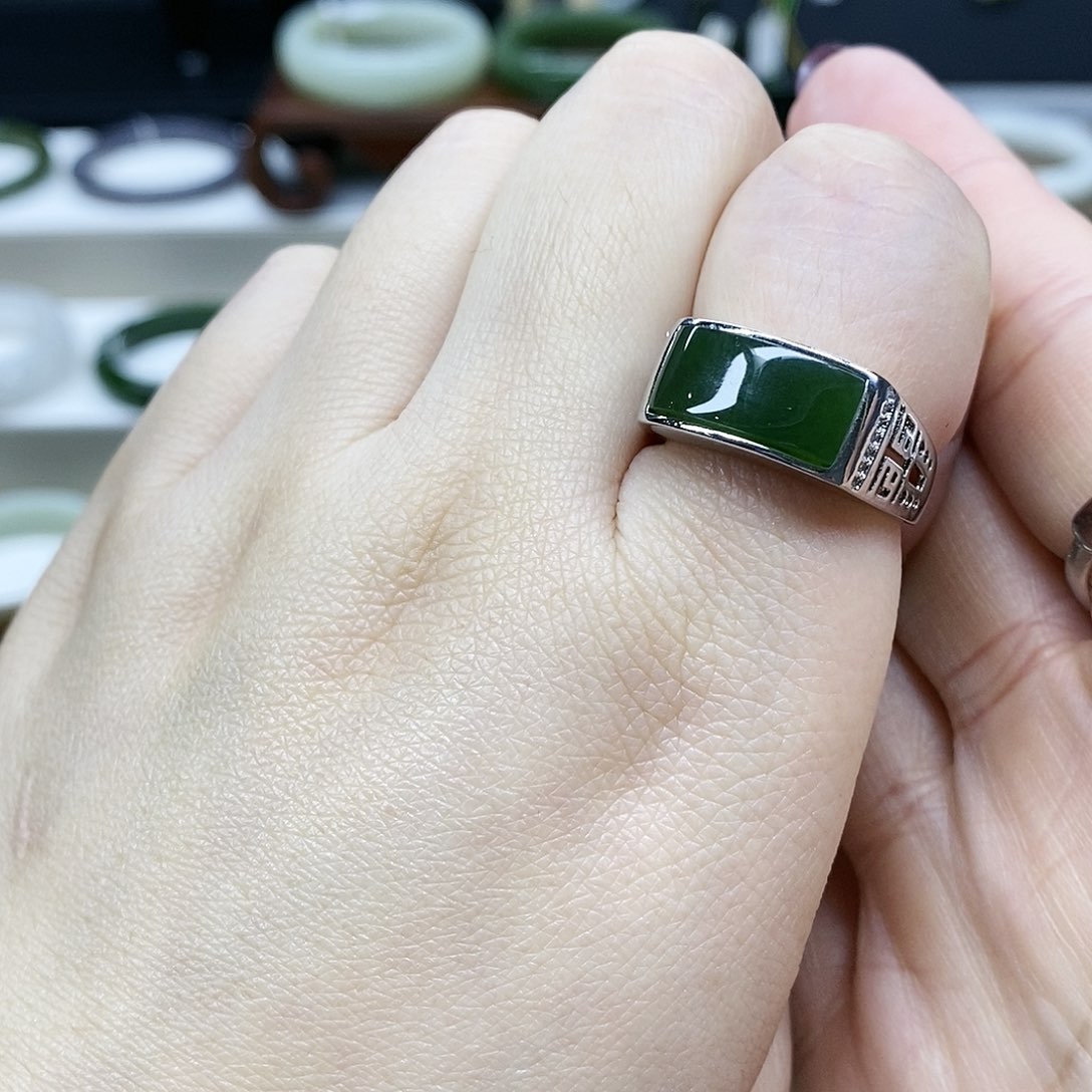 【闪购商品】和田玉（碧玉）戒指未镶嵌