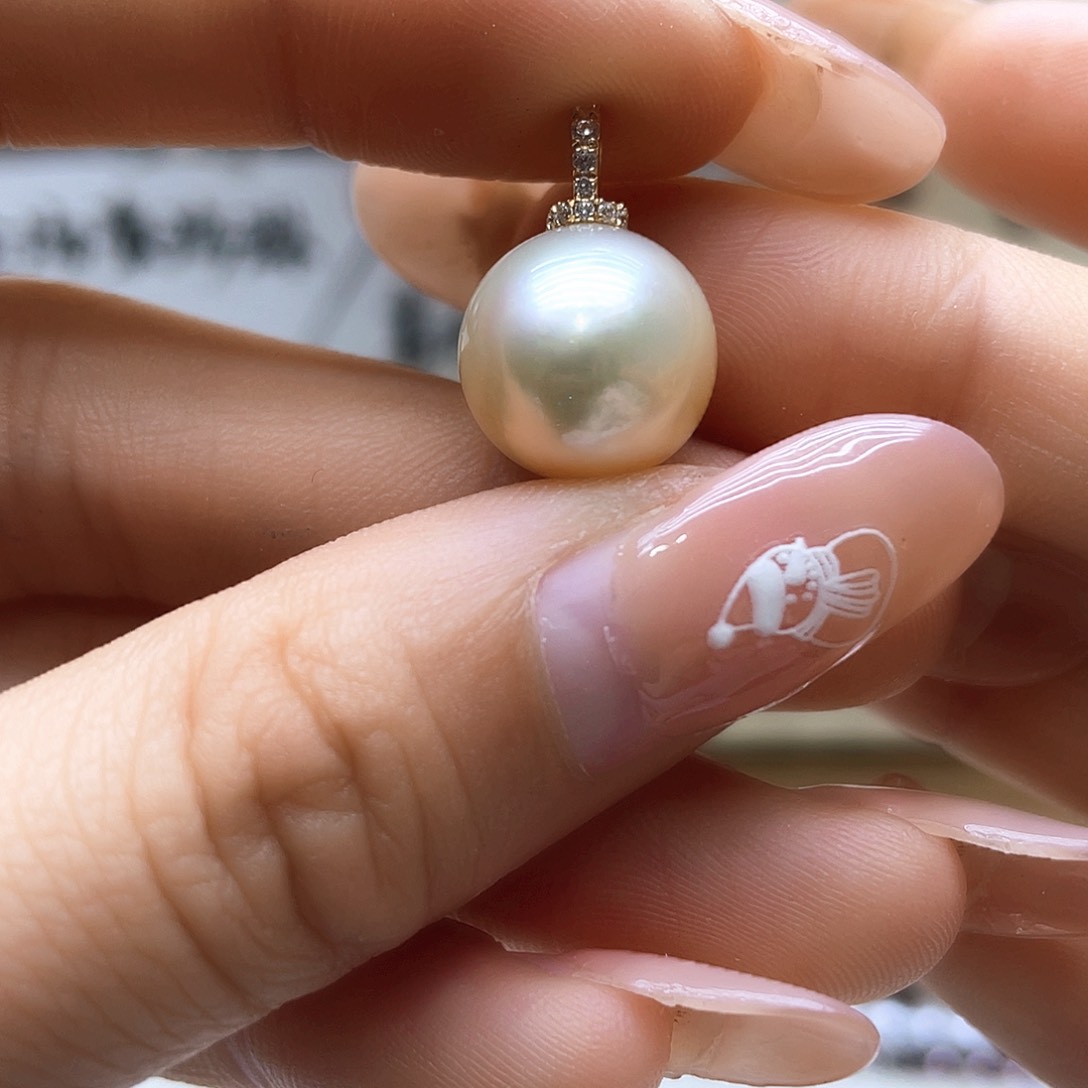 海水珍珠颈饰18K金镶嵌