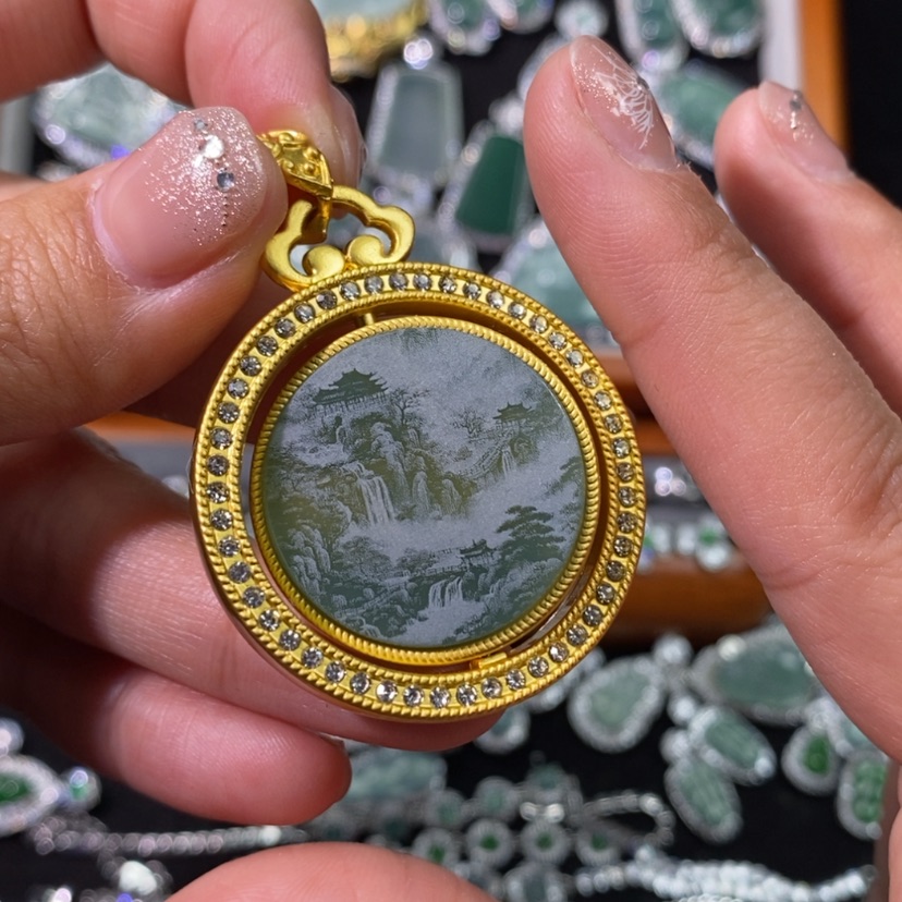 【闪购商品】翡翠颈饰未镶嵌天然