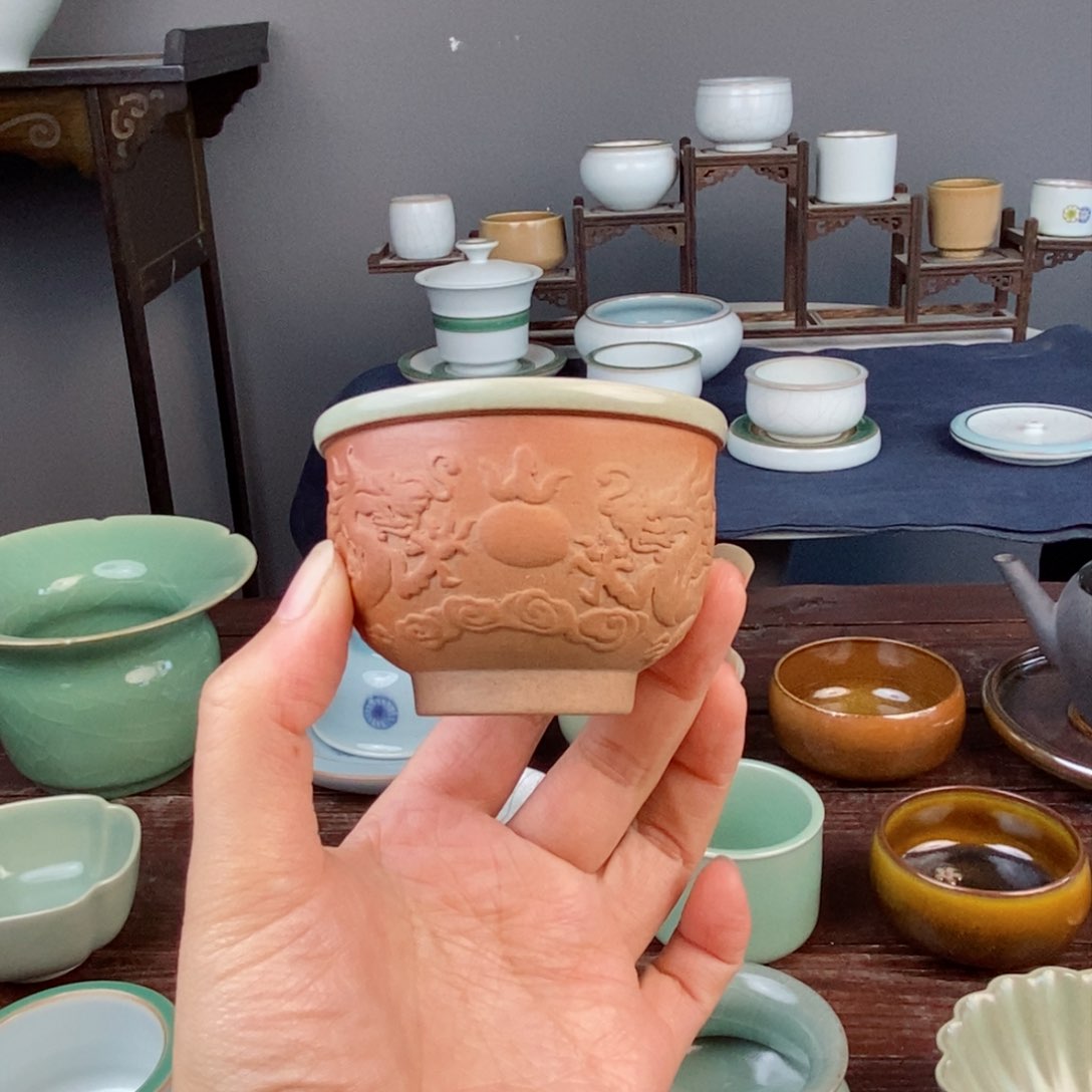 朱砂胎梅子青双龙戏珠 不开片 