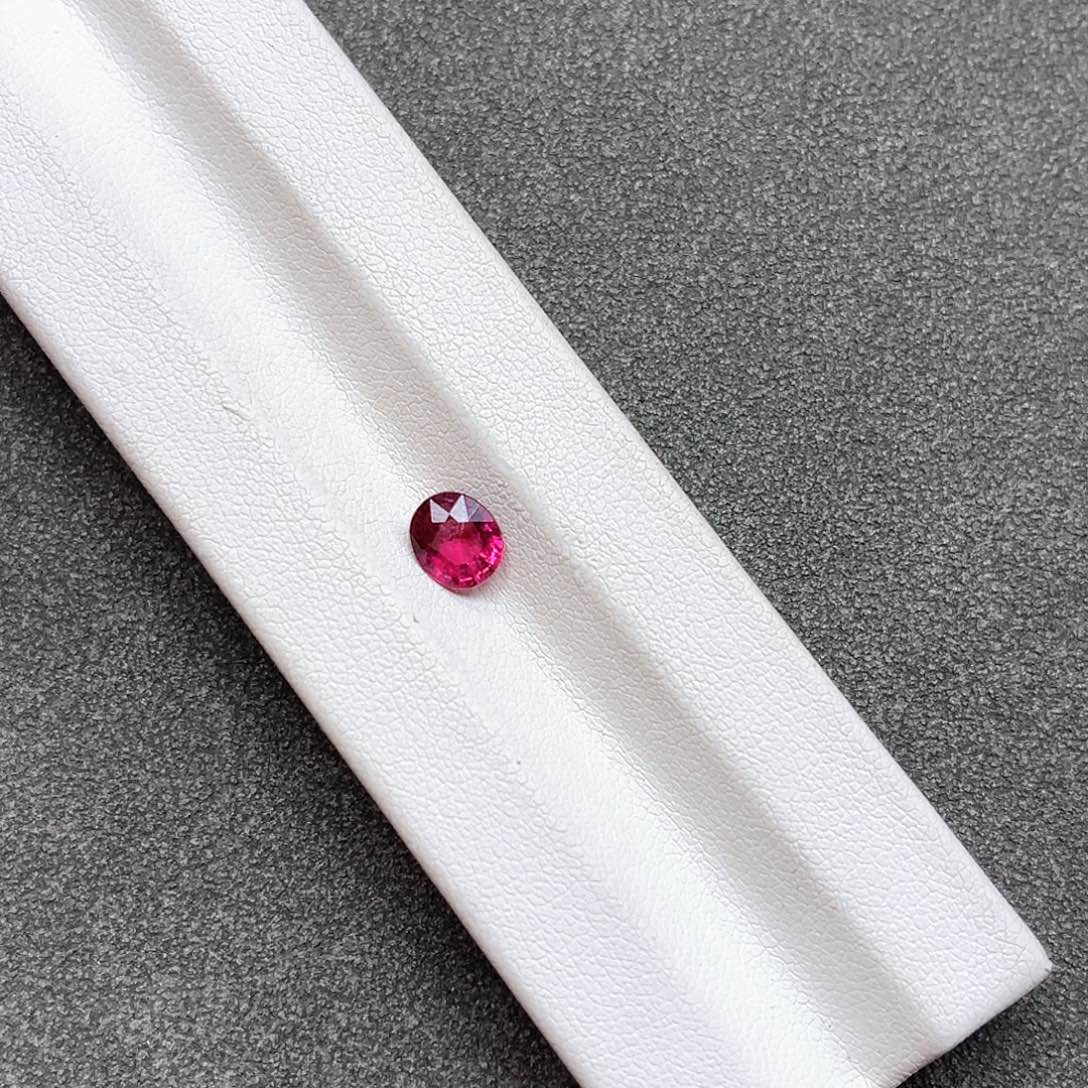 碧玺裸石未镶嵌裸石