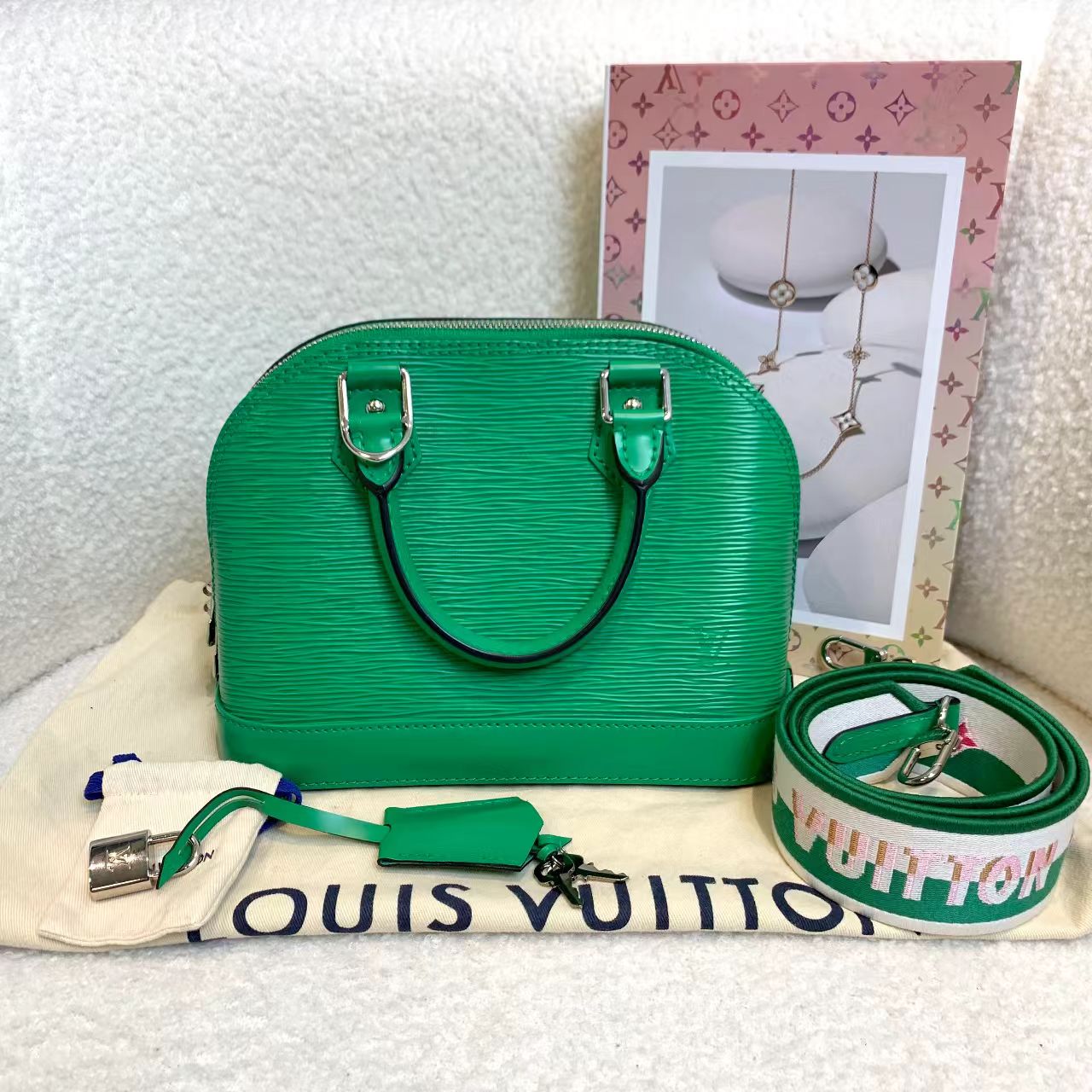 99新 LouisVuitton/路易威登 壹臻/竹子绿水波纹贝壳bb 27221638