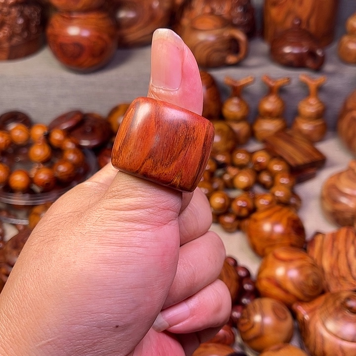 黄花梨/降香黄檀2.2 海南黄花梨油梨工艺品