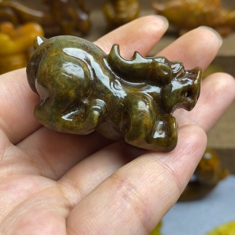 蛇纹石玉未镶嵌颈饰58