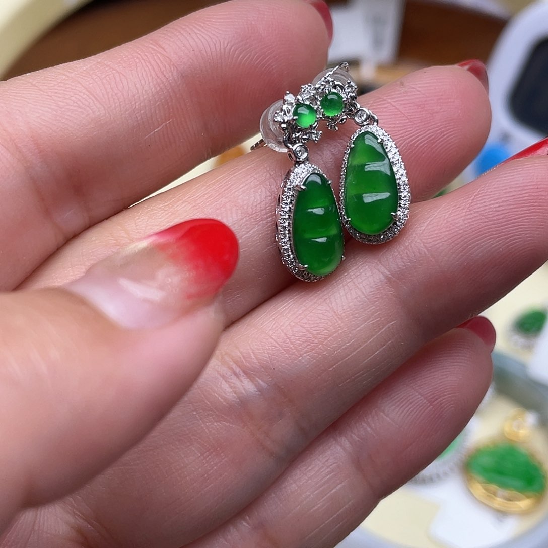 翡翠耳饰18K金镶嵌?回流