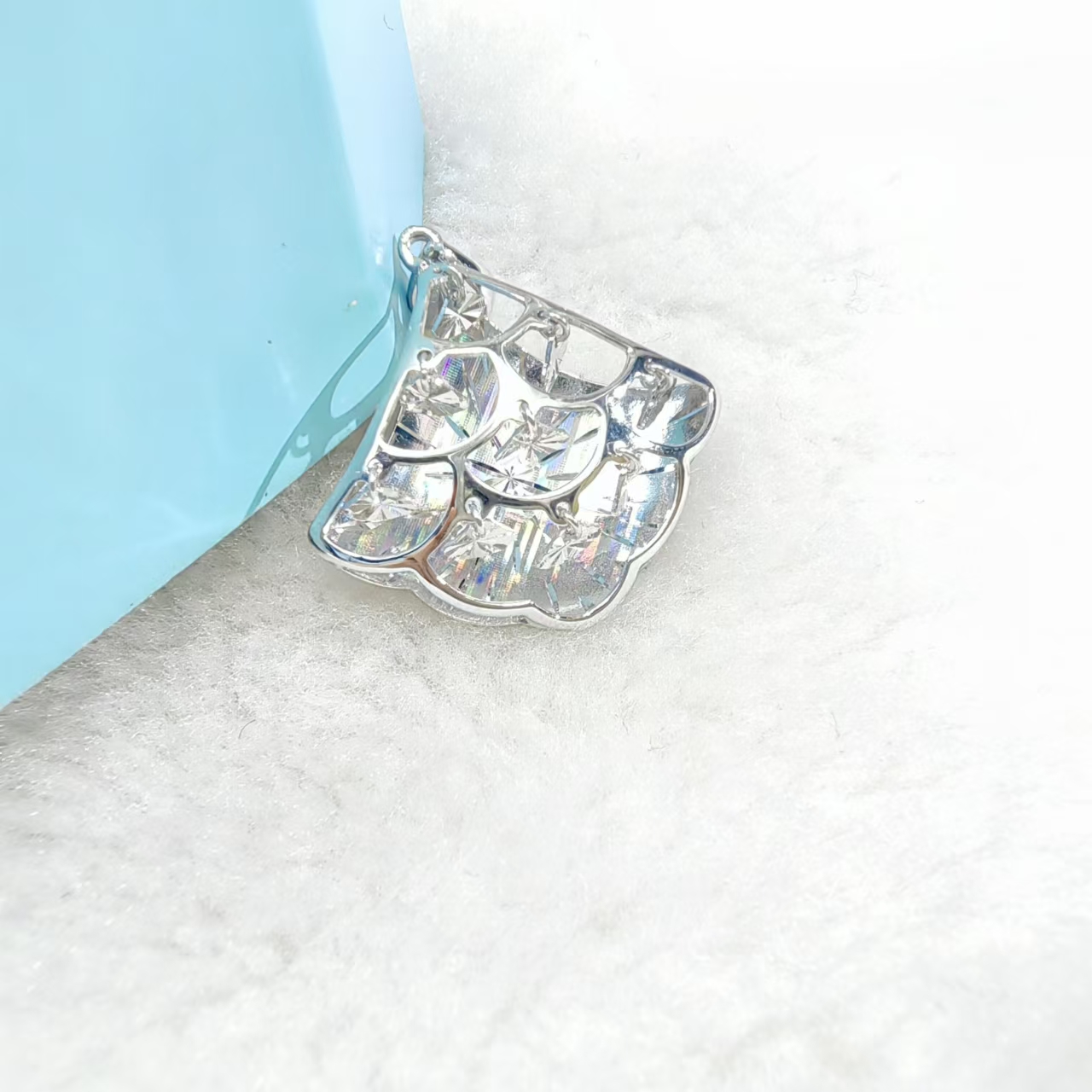 PT950铂金吊坠 七彩拉丝灵动大摆裙铂金吊坠    气质时尚