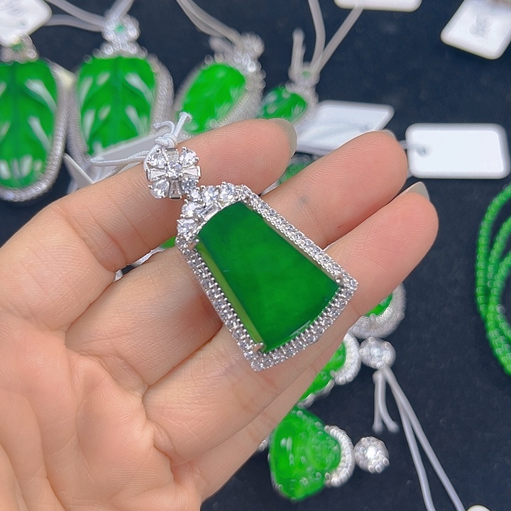 翡翠吊坠(不含链)银S925镶嵌