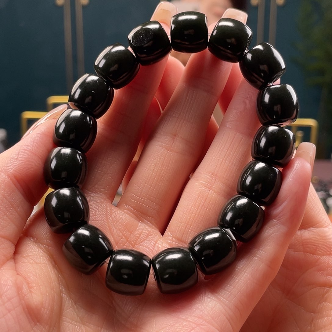 手串未镶嵌和田玉?****?黑青卡12.13直切