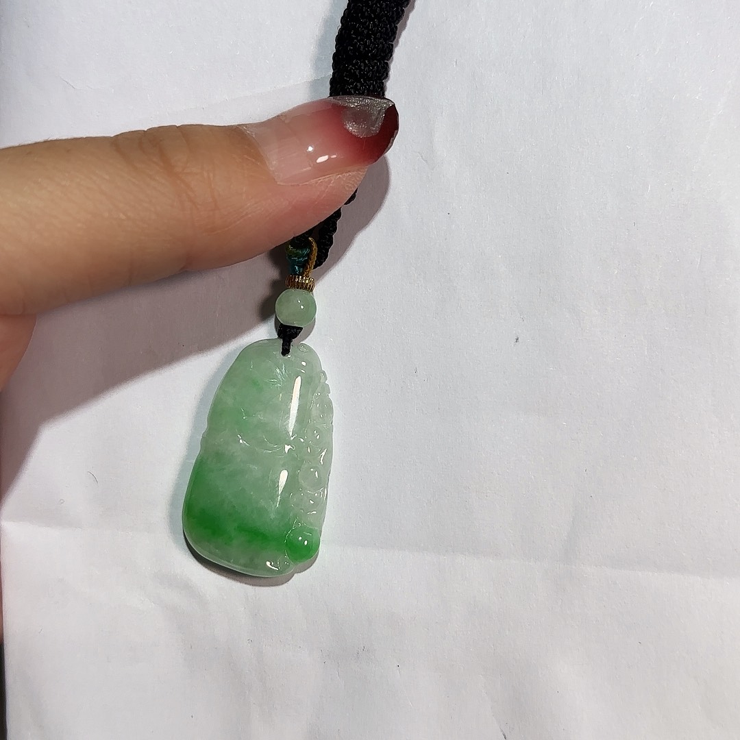 翡翠未镶嵌颈饰A货翡翠未镶嵌颈饰