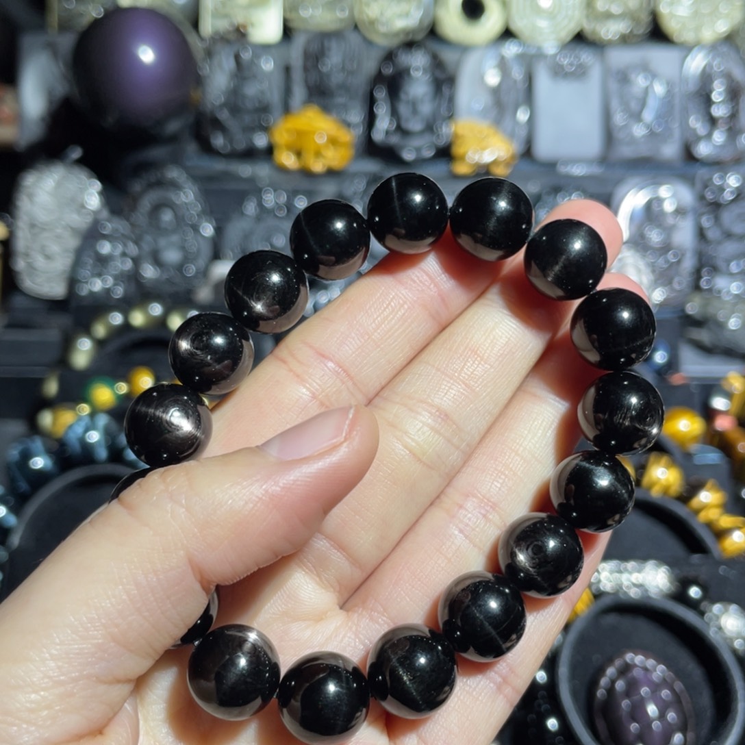 ****子金运石辉石未镶嵌金运石