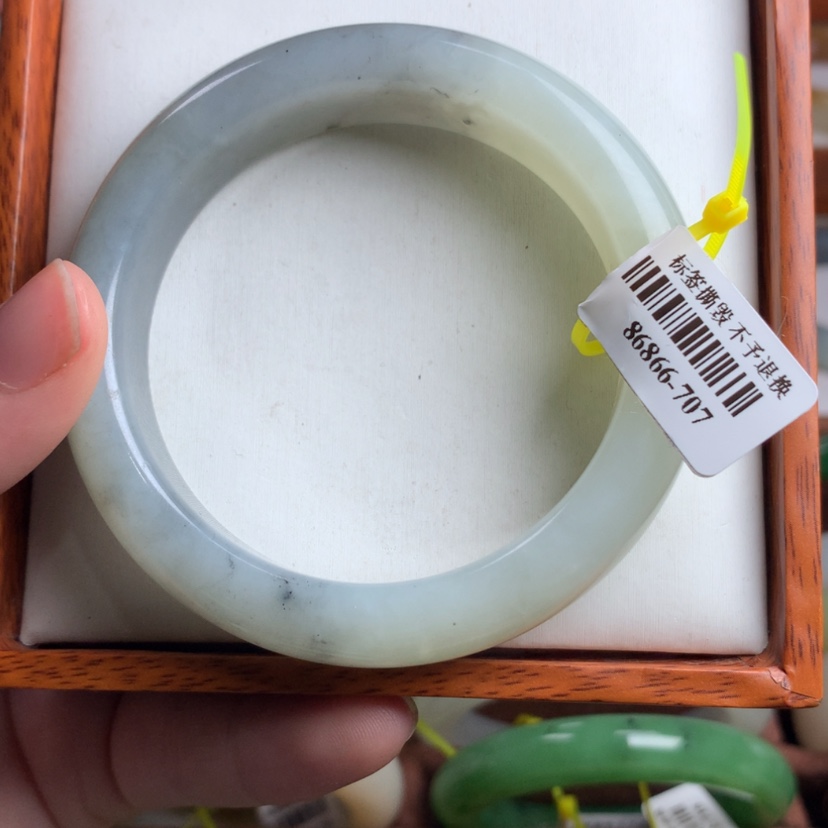 【闪购商品】和田玉手镯未镶嵌