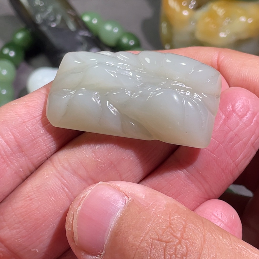 颈饰未镶嵌和田玉