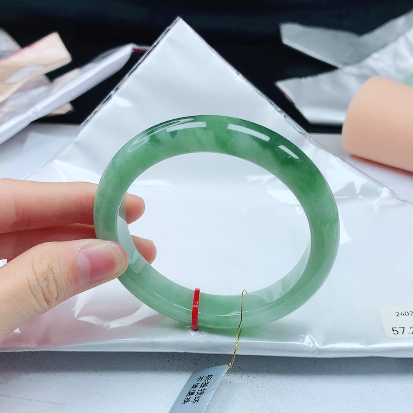 【闪购商品】翡翠手镯未镶嵌天然缅甸a货手镯57+