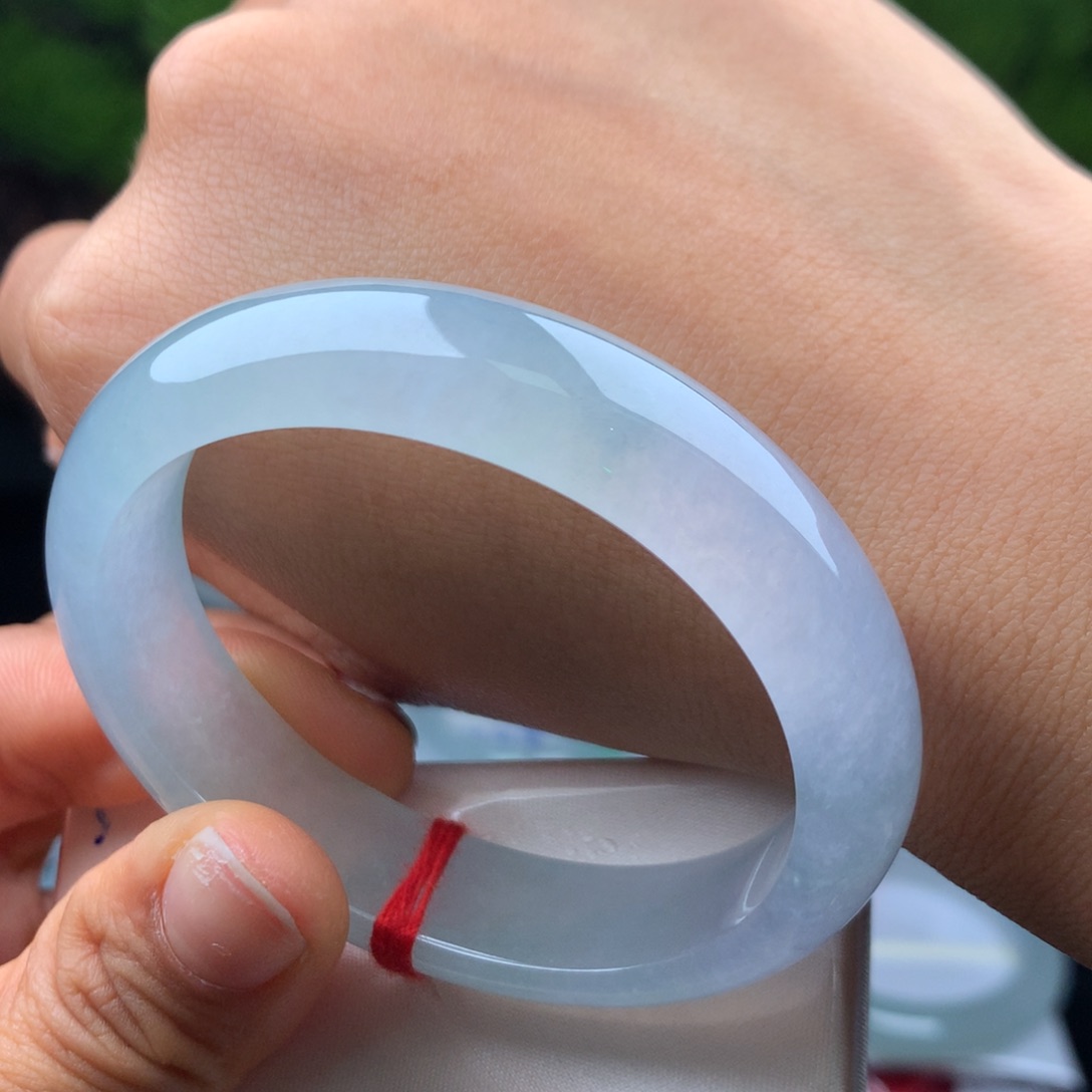 翡翠手镯未镶嵌手镯