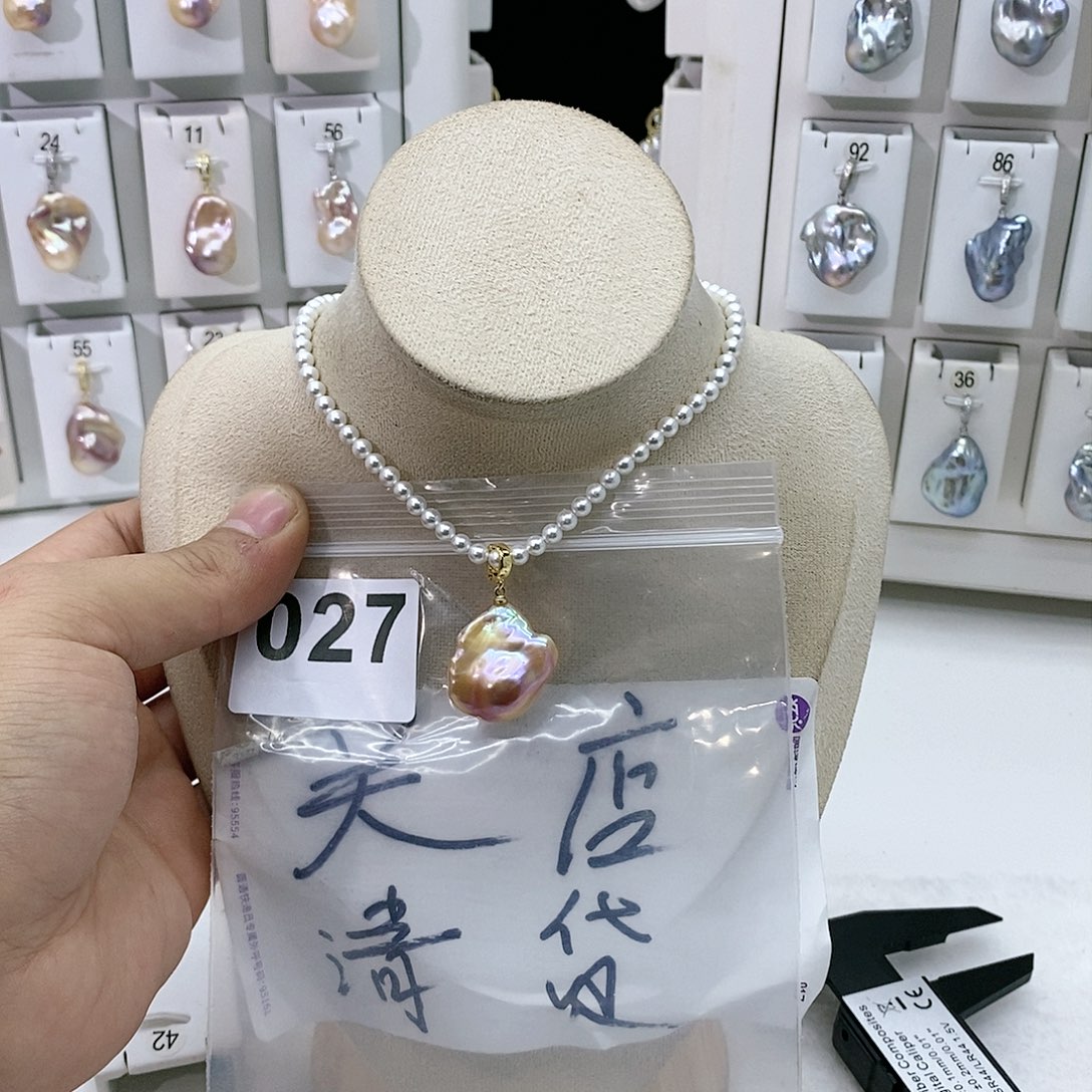 淡水珍珠颈饰合金