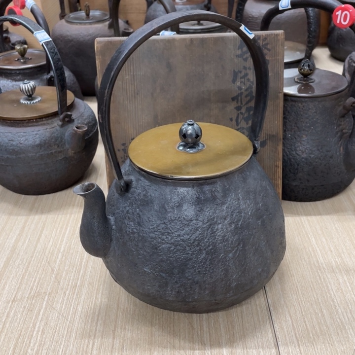 金光堂造长闲型壶